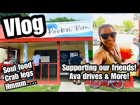VLOG - Welcome to the TRAP 😂😂😂 The Lemonade Stand. July 4, 2022