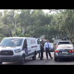 1 dead in apartment complex shooting
