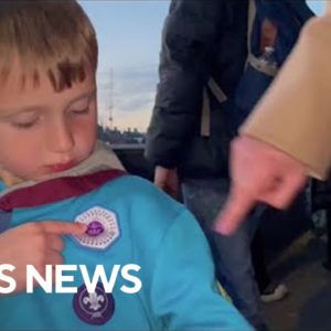 Children share what it's like to queue for hours to see Queen Elizabeth