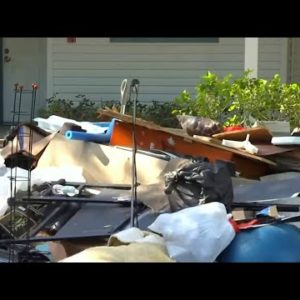 Orlando neighbors help out at flood-ravaged condo complex after Hurricane Ian