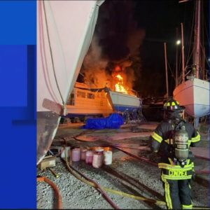 Boat fire at the Green Cove Springs Marina
