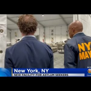 NYC Opens New Resource Center For Asylum Seekers