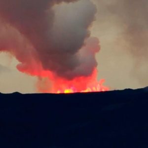 Two volcanoes on Hawaii's Big Island erupt simultaneously for the first time in decades