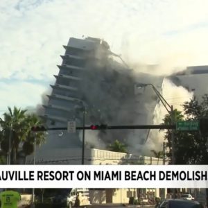 Deauvlle hotel turns into cloud of dust after demolition