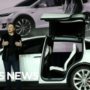 Elon Musk's Twitter moves shine new light on his leadership of Tesla
