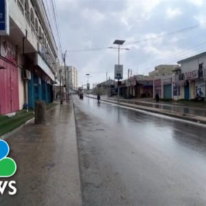Gunfire Echoes Around Mogadishu After al-Shabab Fighters Storm Hotel