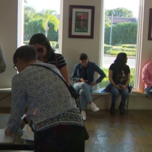 Venezolanos en Miami-Dade reciben ayuda para solicitar TPS