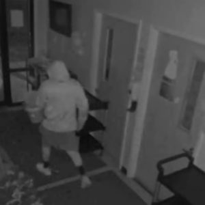 Kissimmee Salvation Army burglarized on Christmas Eve; police search for 2 thieves