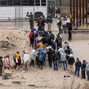 El Paso mayor declares state of emergency amid increase in migrants at U.S.-Mexico border