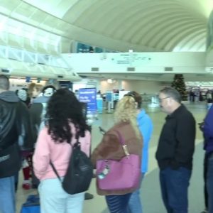 Southwest flight cancellations continue Wednesday, leave passengers stranded in Jacksonville