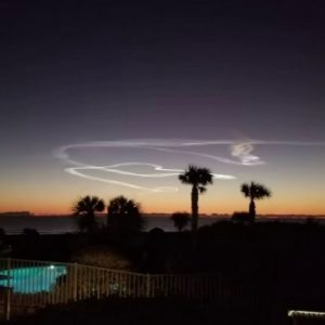 What’s that in the sky? News4JAX receives calls, emails after SpaceX rocket launch creates stunn...