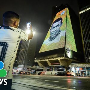 Fans In Brazil Mourn The Death Of Soccer Legend Pelé