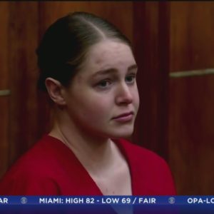 Judge to decide if Courtney Clenney can be released on bond