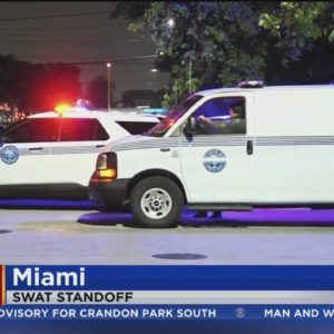 Miami SWAT in standoff with barricaded man