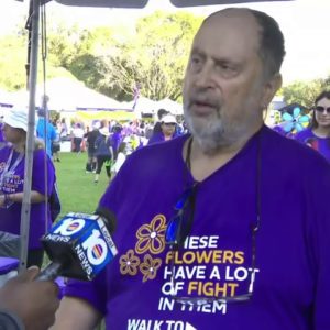 Thousands show up for Walk to End Alzheimer's at Nova Southeastern University