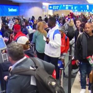 Passengers at OIA deal with cancellations after Christmas