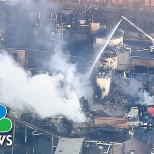 Illinois chemical plant explosion causes massive fire, no civilian injuries reported