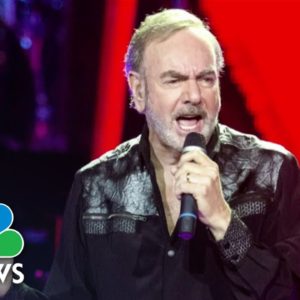 Neil Diamond’s life portrayed in new musical ‘A Beautiful Noise’