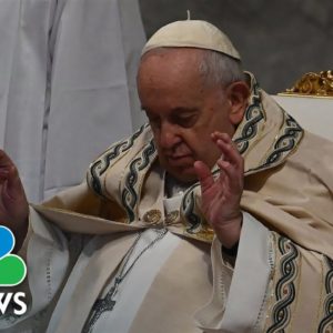 Pope Francis prays for Benedict XVI during New Year's Day mass