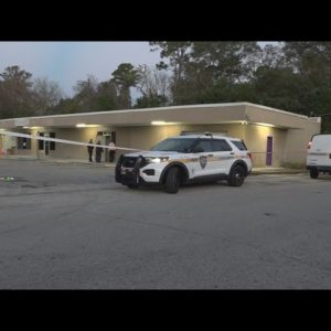 Scene video: Two injured in Atlantic Boulevard shooting