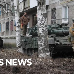 White House poised to send dozens of tanks to Ukraine
