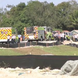 Worker gets trapped in Miami-Dade canal