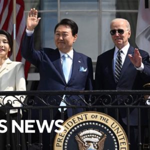 Bidens welcome South Korean President Yoon, wife to White House for state visit | full video