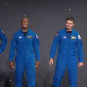 NASA names 4 astronauts in Artemis II moon mission