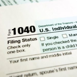 Tips for filing tax returns last-minute and what to do with the refund