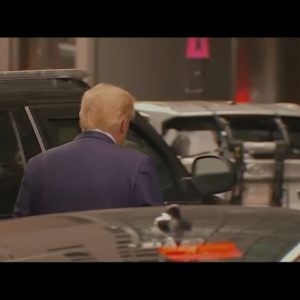 Watch live | Cameras outside Trump Tower, Trump expected to surrender